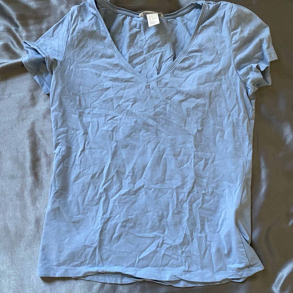 H&M light blue medium shirt v neck